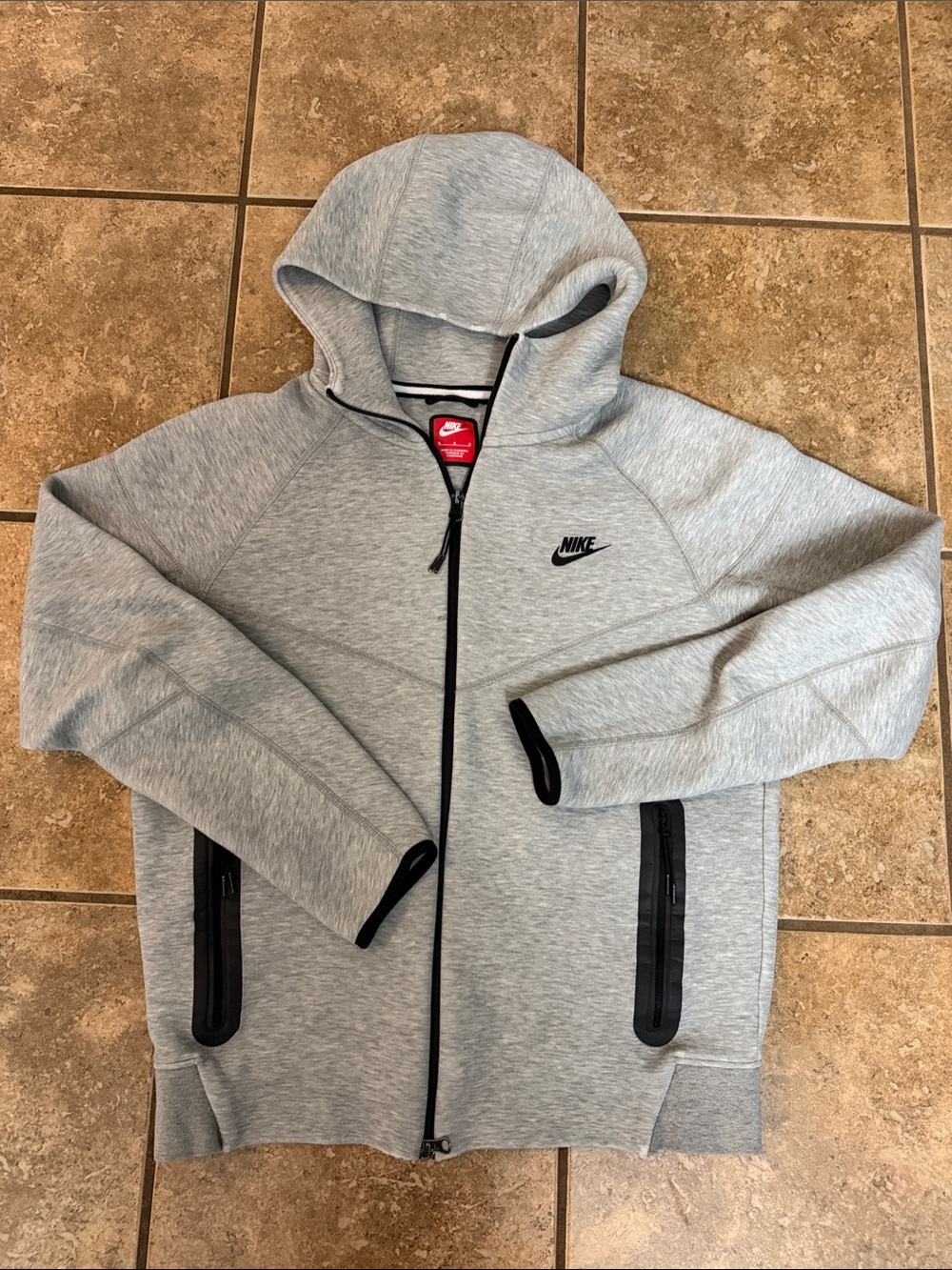 Nike Men's Heather Gray Full-Zip Hooded Performance Jacket